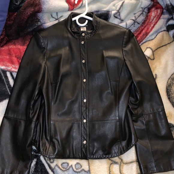 Jones New York Jackets & Blazers - short leather jacket